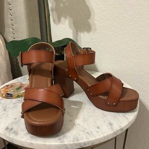 Dune London Platform Sandals - Never worn size 6.5
